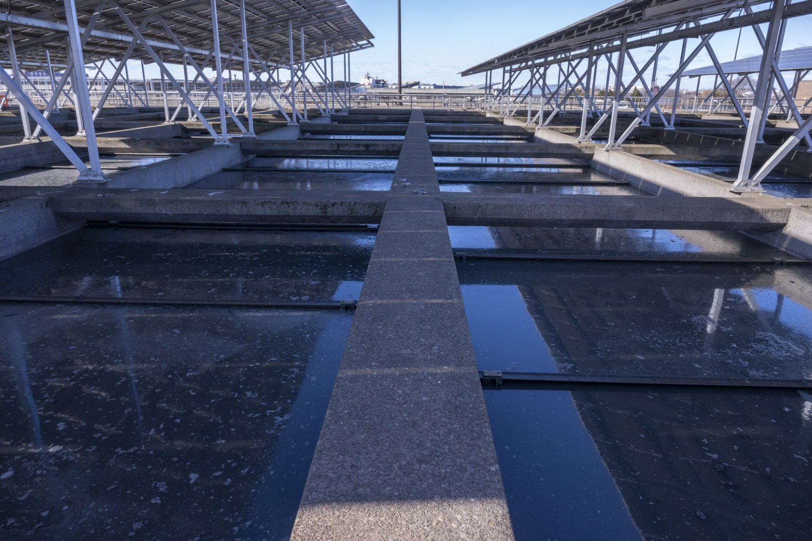 Advanced sewage treatment clarifier tanks at CCMUA Delaware No. 1 Water Pollution Control Facility